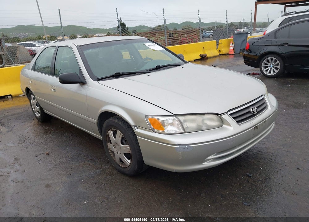 2001 TOYOTA CAMRY CE VIN: 4T1BG22K51U117271