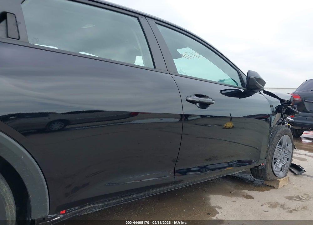 2025 KIA K4 LX VIN: 3KPFT4DE5SE132602