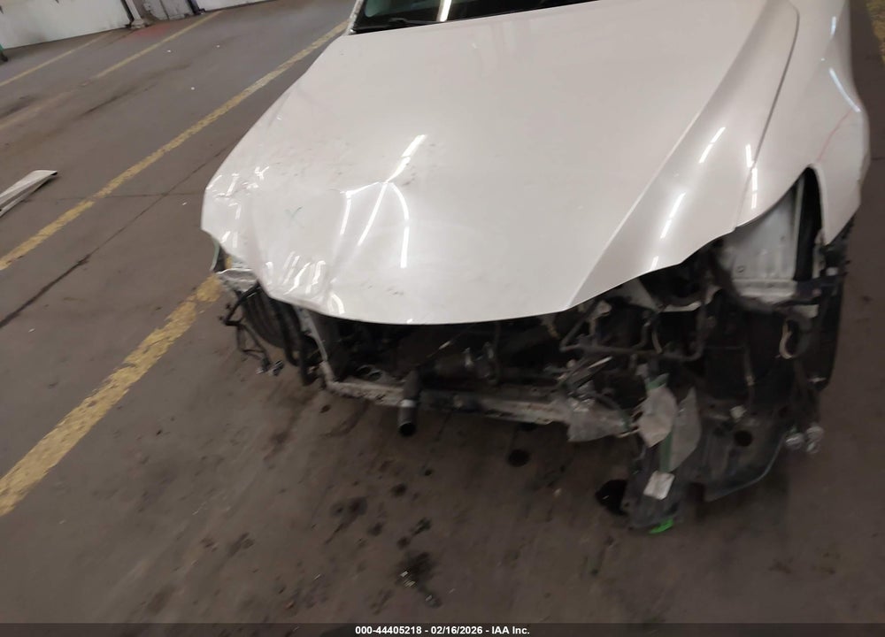 2016 LEXUS IS 200T VIN: JTHBA1D24G5016933