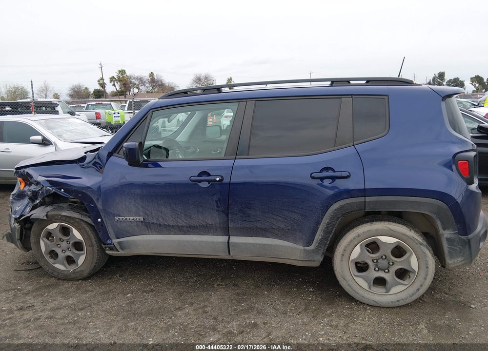 2018 JEEP RENEGADE LATITUDE FWD VIN: ZACCJABH6JPJ10479