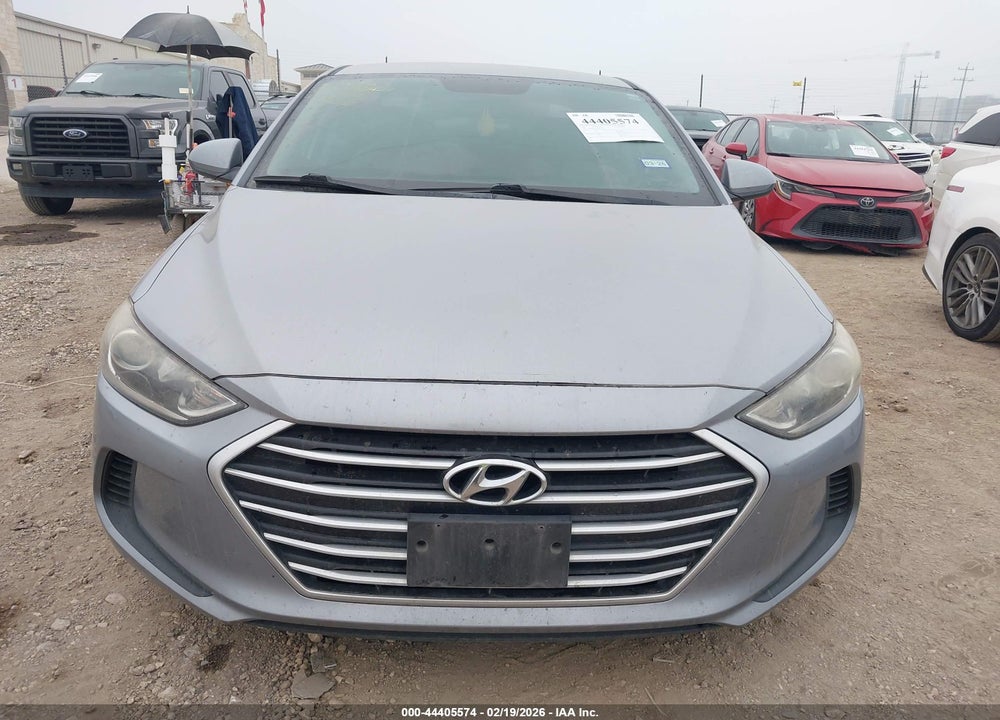 2017 HYUNDAI ELANTRA SE VIN: 5NPD84LFXHH093996