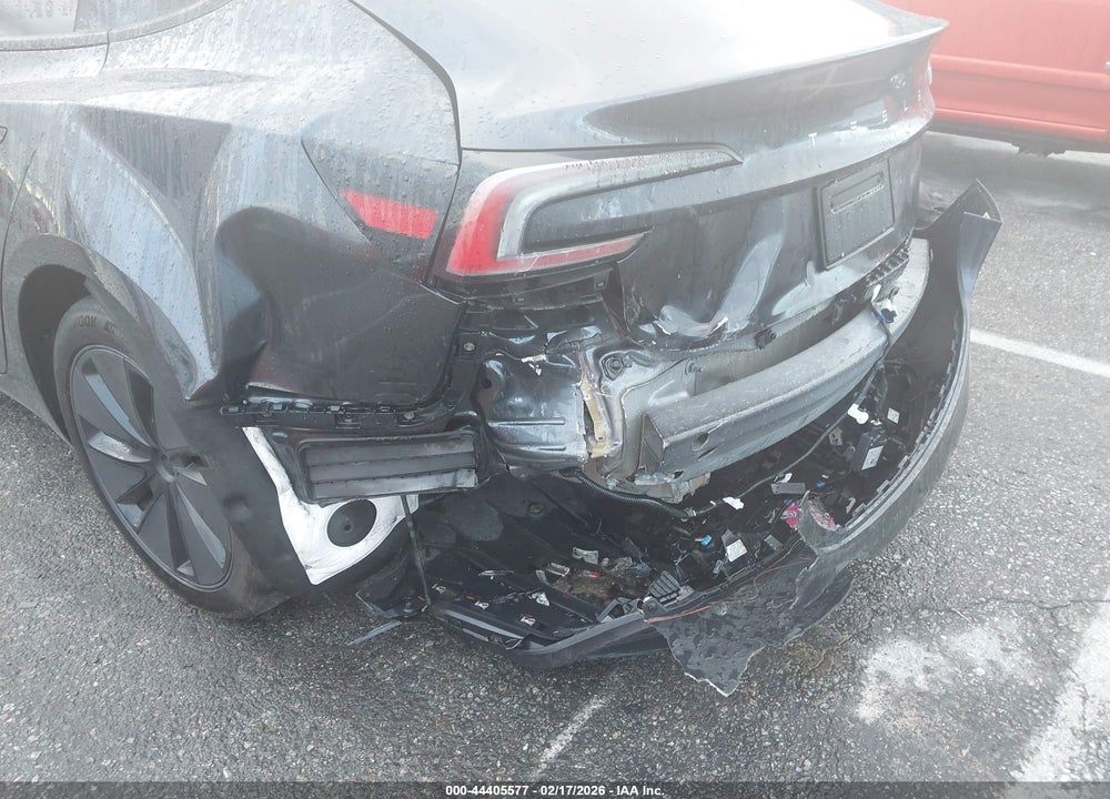 2024 TESLA MODEL 3 LONG RANGE DUAL MOTOR ALL-WHEEL DRIVE/REAR-WHEEL DRIVE VIN: 5YJ3E1EA2RF746891