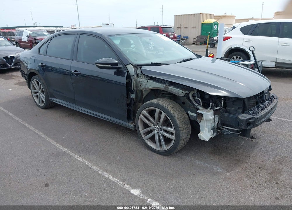 2018 VOLKSWAGEN PASSAT 2.0T R-LINE/2.0T S VIN: 1VWAA7A30JC003304