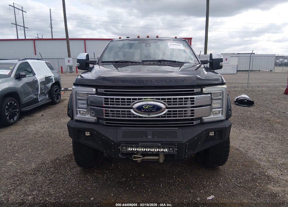2017 FORD F-350 PLATINUM VIN: 1FT8W3BT8HEC94272