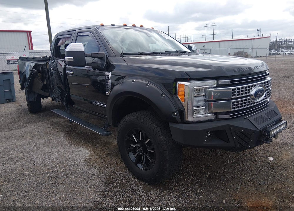 2017 FORD F-350 PLATINUM VIN: 1FT8W3BT8HEC94272