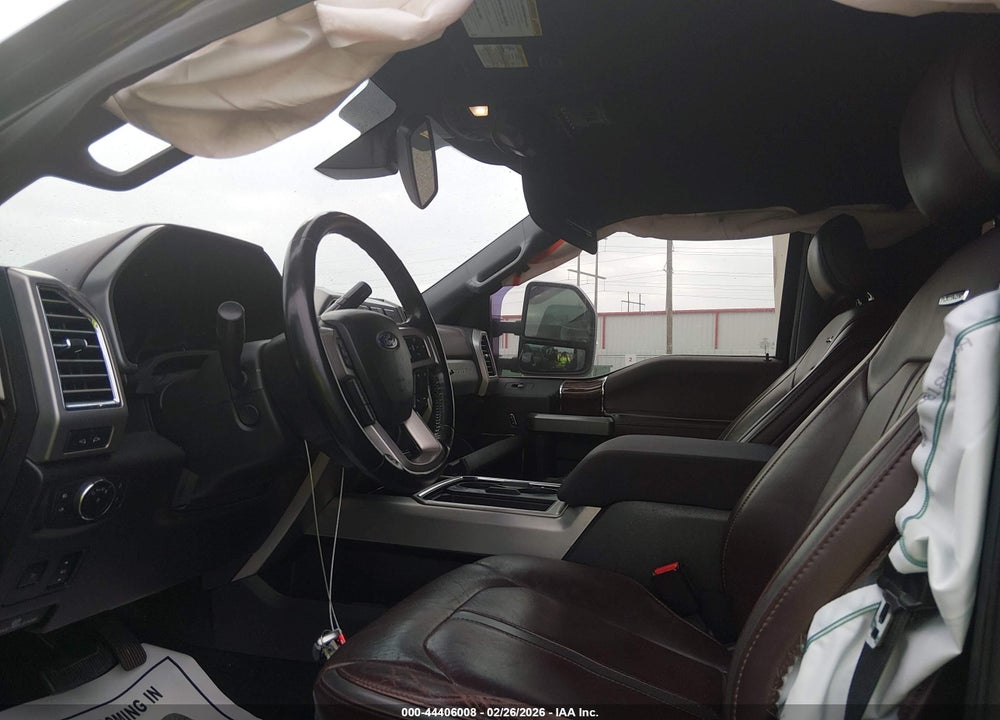 2017 FORD F-350 PLATINUM VIN: 1FT8W3BT8HEC94272