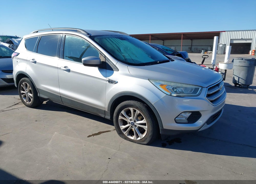 2017 FORD ESCAPE SE VIN: 1FMCU0GD3HUD08127