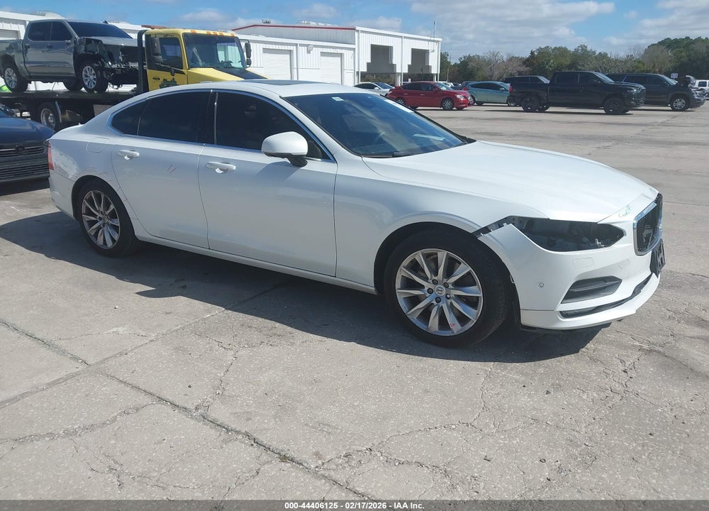 2017 VOLVO S90 T6 MOMENTUM VIN: YV1A22MK6H1018153