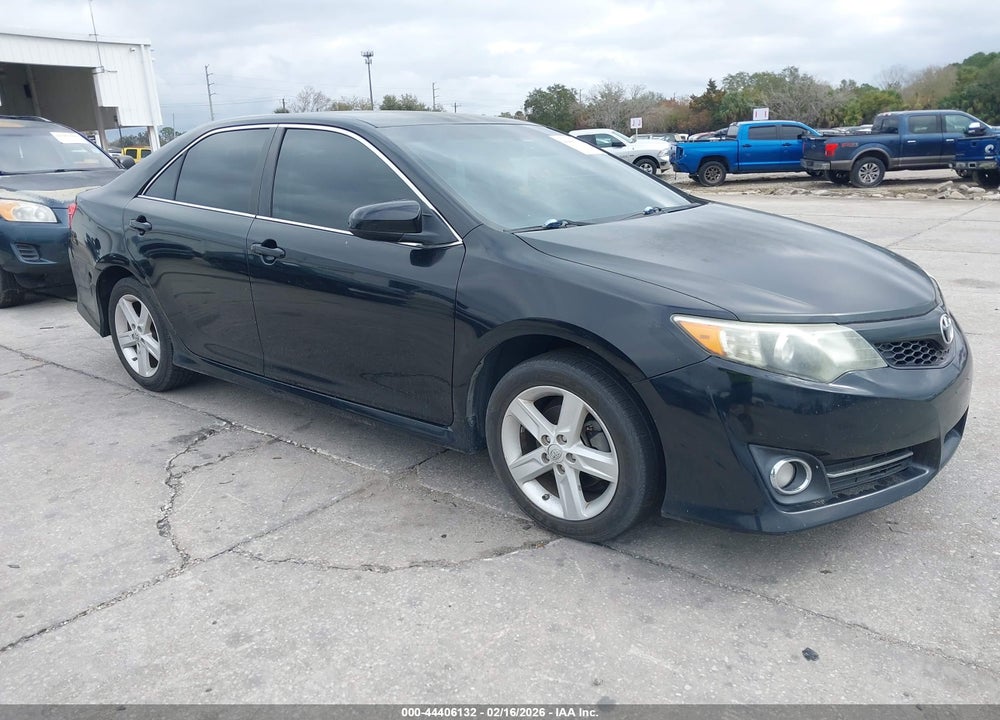 2014 TOYOTA CAMRY SE VIN: 4T1BF1FK2EU326772
