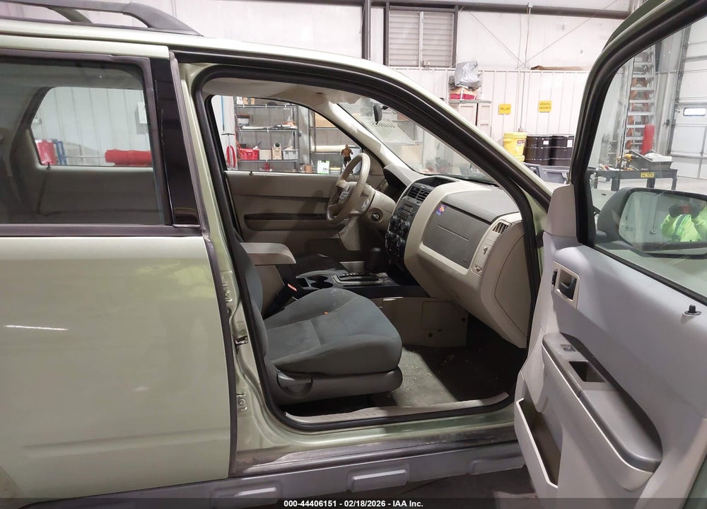 2008 FORD ESCAPE XLS/XLS MANUAL VIN: 1FMCU02Z38KB68613