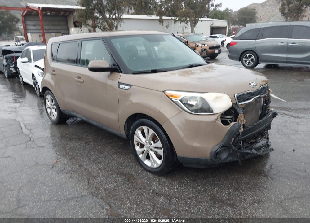 2015 KIA SOUL + VIN: KNDJP3A54F7208104