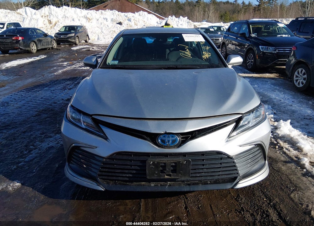 2021 TOYOTA CAMRY LE HYBRID VIN: 4T1C31AK0MU031575