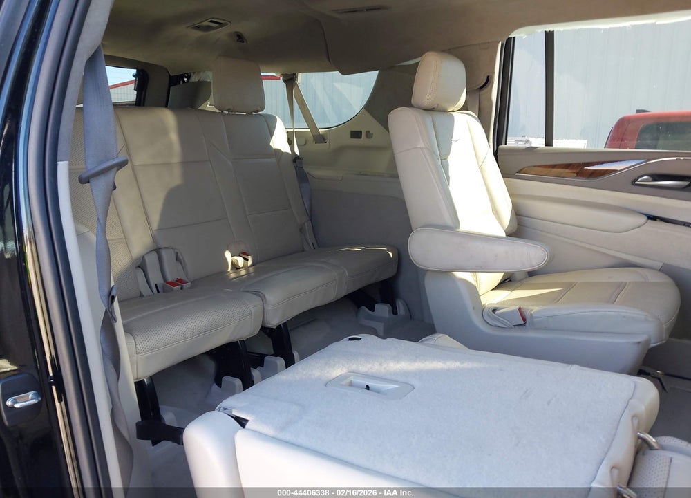 2021 CADILLAC ESCALADE ESV 2WD PREMIUM LUXURY PLATINUM VIN: 1GYS3MKL0MR420416