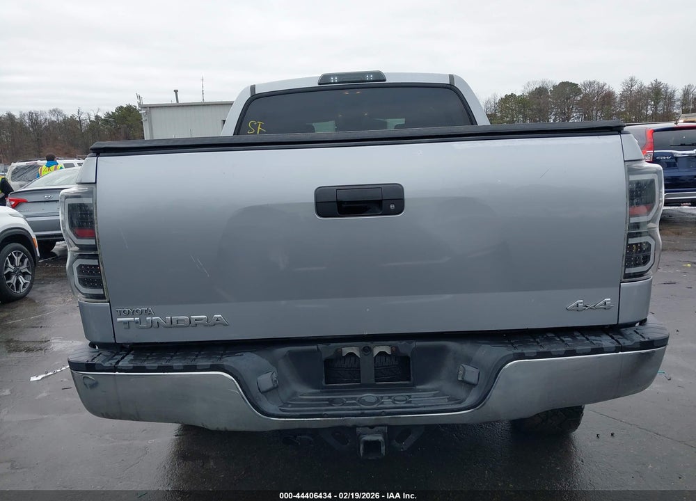2010 TOYOTA TUNDRA GRADE 5.7L V8 VIN: 5TFDY5F19AX151631