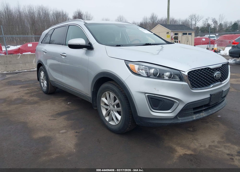 2017 KIA SORENTO 2.4L LX VIN: 5XYPGDA36HG246227
