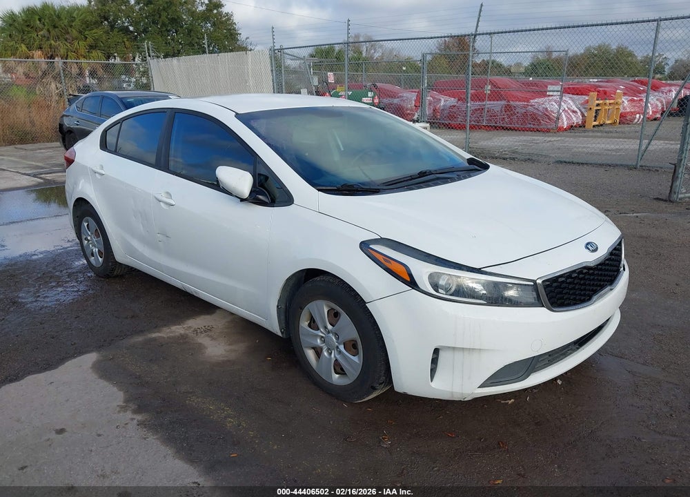 2017 KIA FORTE LX VIN: 3KPFK4A74HE064164