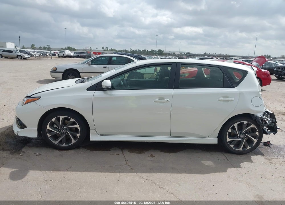 2018 TOYOTA COROLLA IM VIN: JTNKARJE1JJ565790