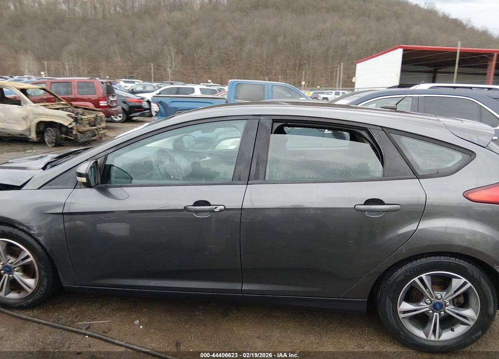 2016 FORD FOCUS SE VIN: 1FADP3KE5GL243941