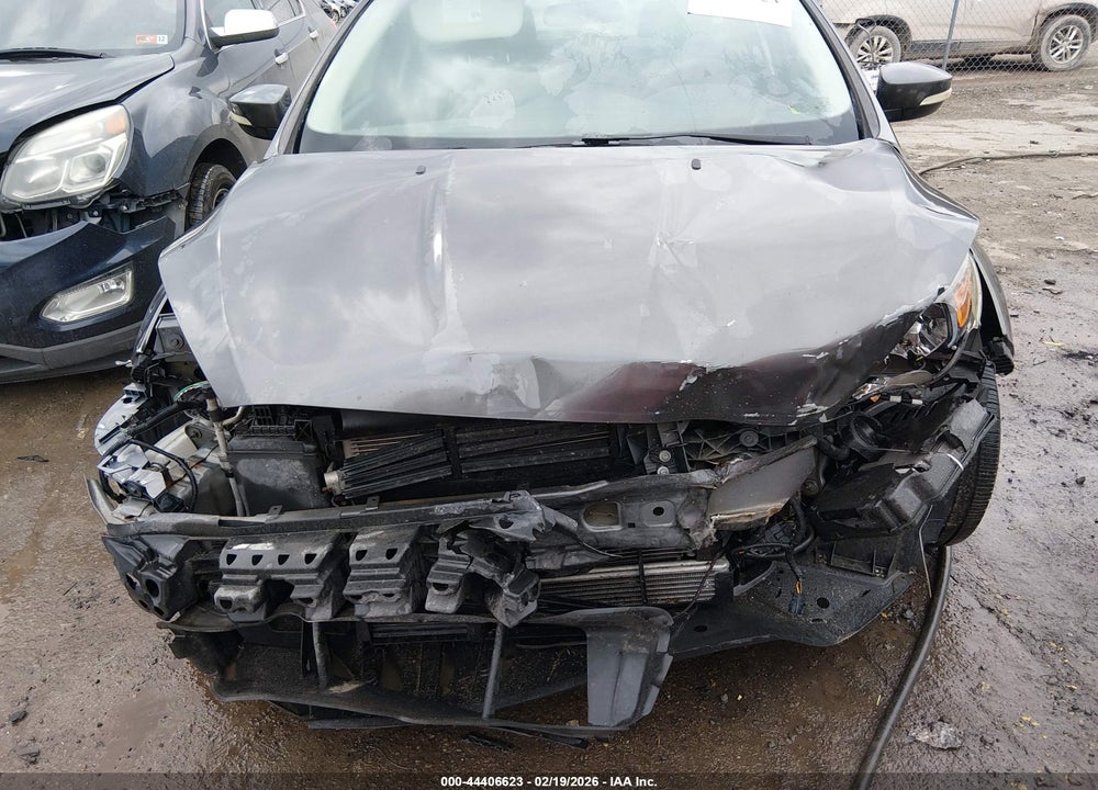 2016 FORD FOCUS SE VIN: 1FADP3KE5GL243941