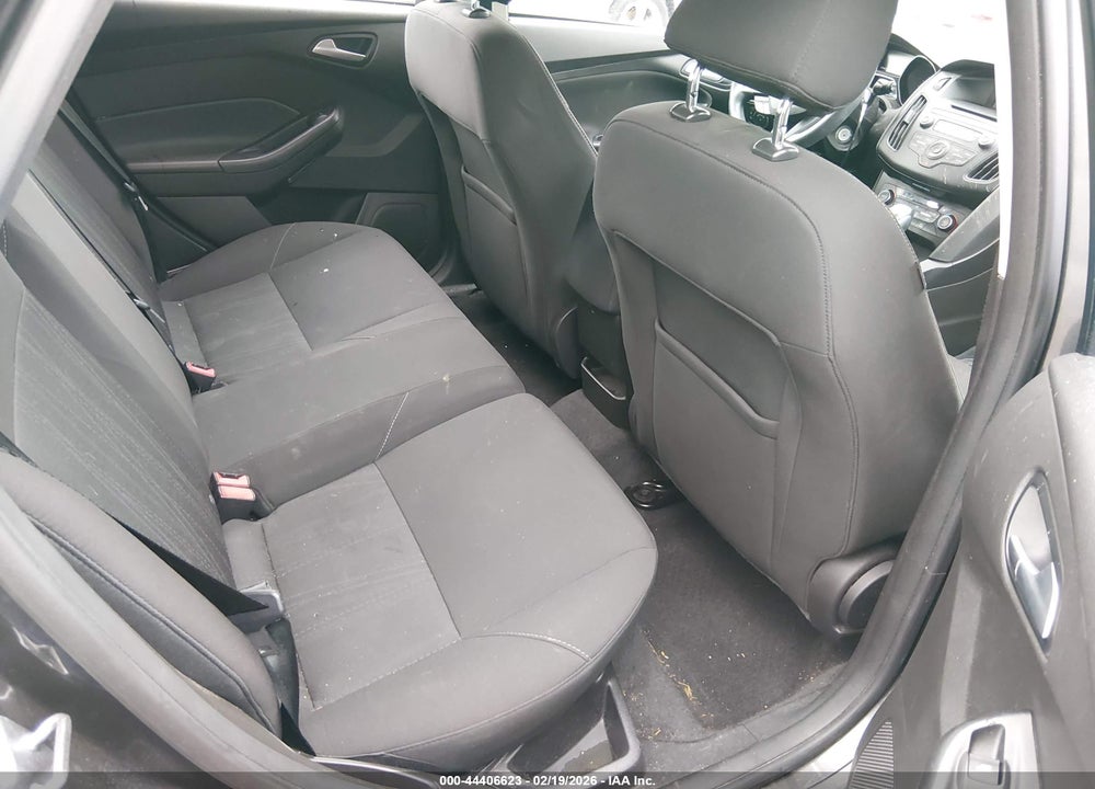 2016 FORD FOCUS SE VIN: 1FADP3KE5GL243941