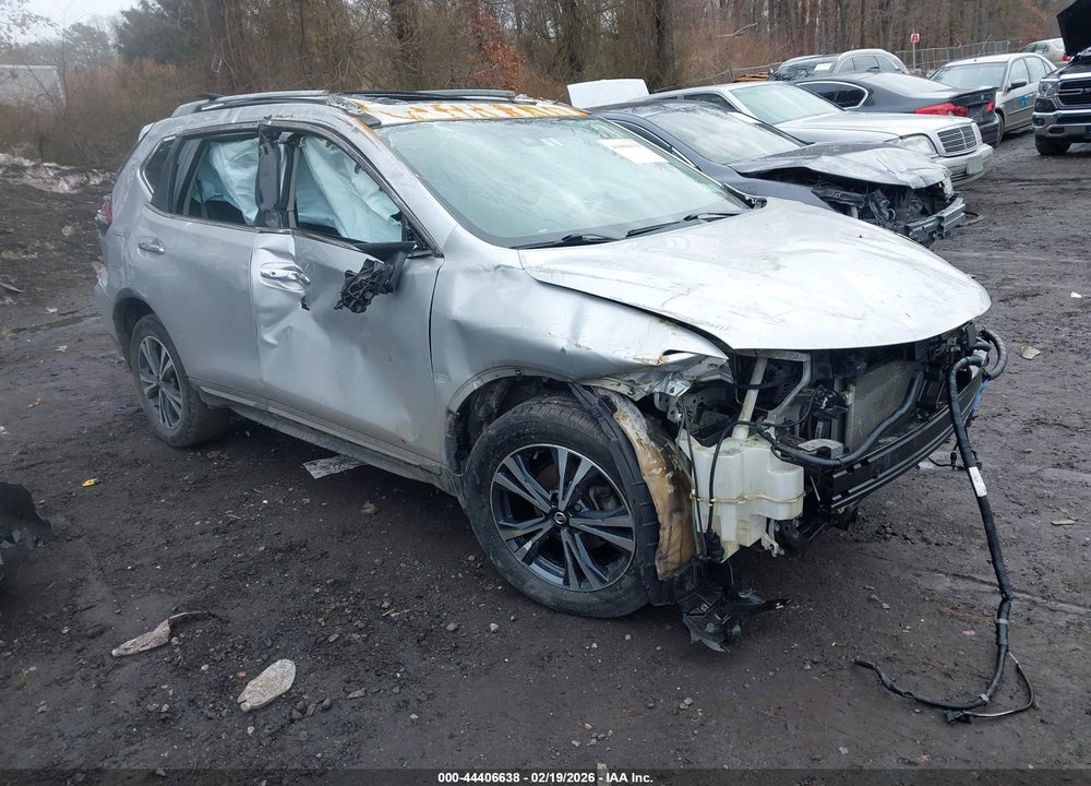 2018 NISSAN ROGUE SL VIN: 5N1AT2MVXJC796510
