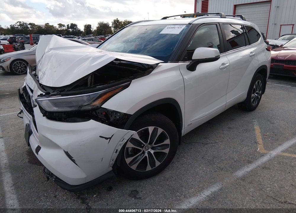 2023 TOYOTA HIGHLANDER HYBRID XLE VIN: 5TDKBRCH1PS125413