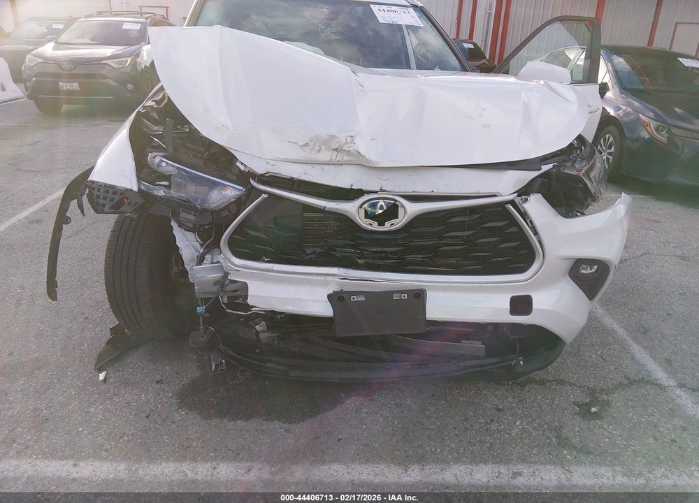 2023 TOYOTA HIGHLANDER HYBRID XLE VIN: 5TDKBRCH1PS125413