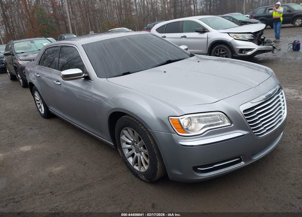 2014 CHRYSLER 300 VIN: 2C3CCAAG5EH326969