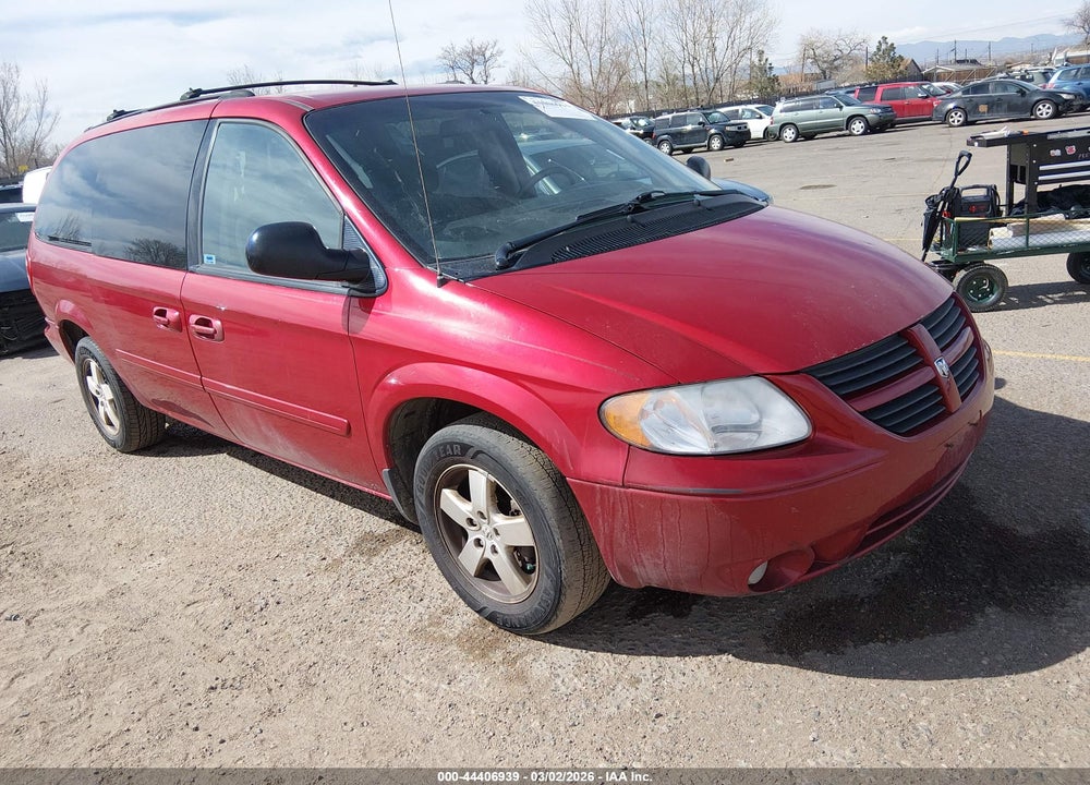 2005 DODGE GRAND CARAVAN SXT VIN: 2D4GP44L55R218862