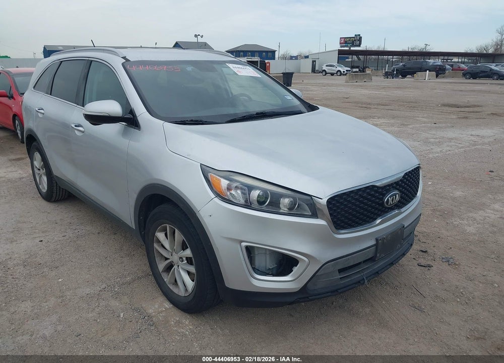 2017 KIA SORENTO 3.3L LX VIN: 5XYPG4A52HG235260