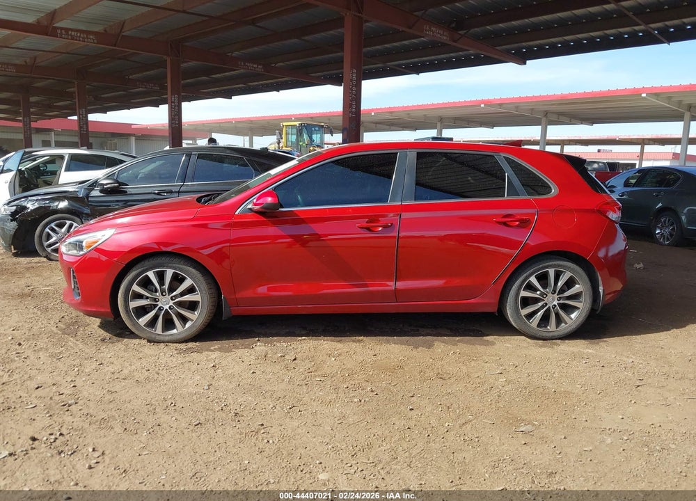2018 HYUNDAI ELANTRA GT VIN: KMHH35LE1JU012887
