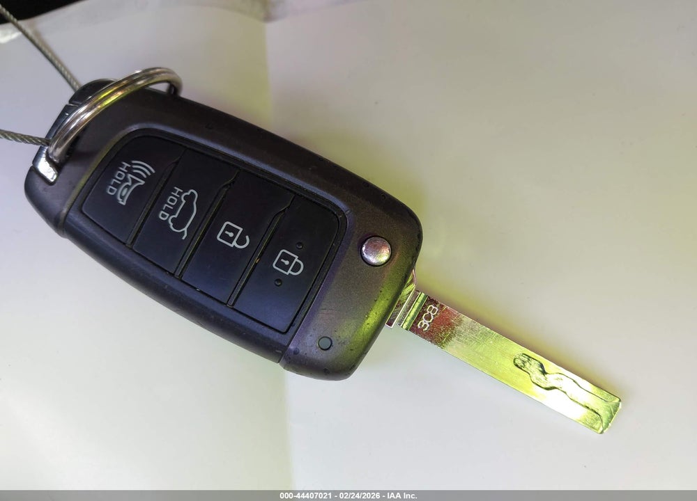 2018 HYUNDAI ELANTRA GT VIN: KMHH35LE1JU012887