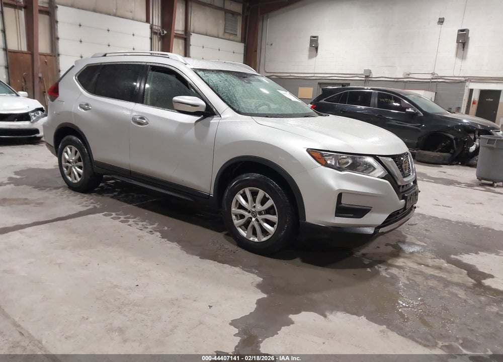 2019 NISSAN ROGUE SV VIN: JN8AT2MV5KW379899