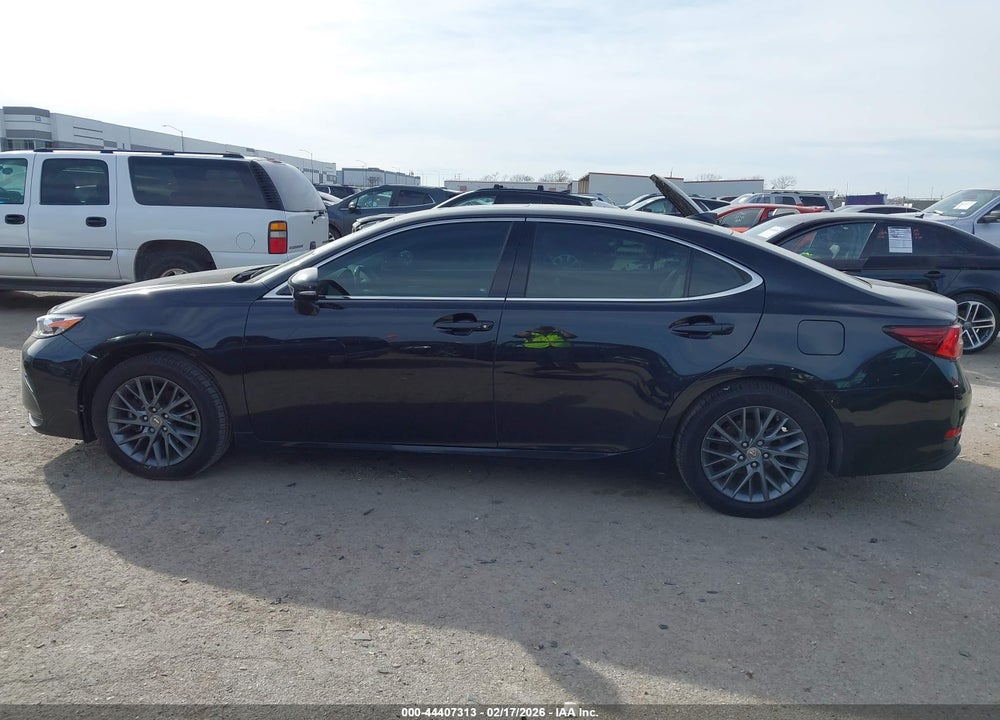 2018 LEXUS ES 350 VIN: 58ABK1GGXJU117210