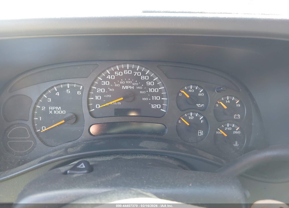 2004 CHEVROLET SUBURBAN 1500 LS VIN: 1GNEC16Z44J223884