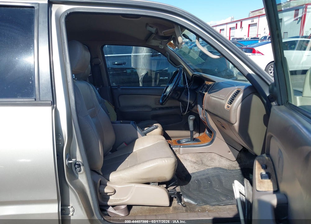 2001 TOYOTA 4RUNNER SR5 V6 VIN: JT3GN86R110205692