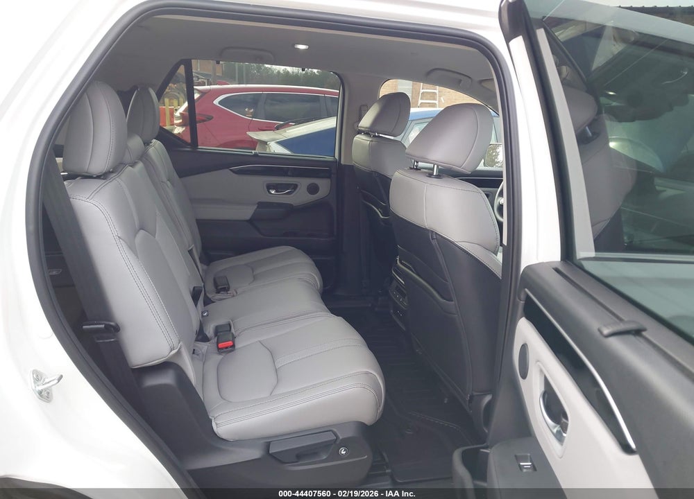 2025 HONDA PILOT EX-L VIN: 5FNYG2H46SB047300