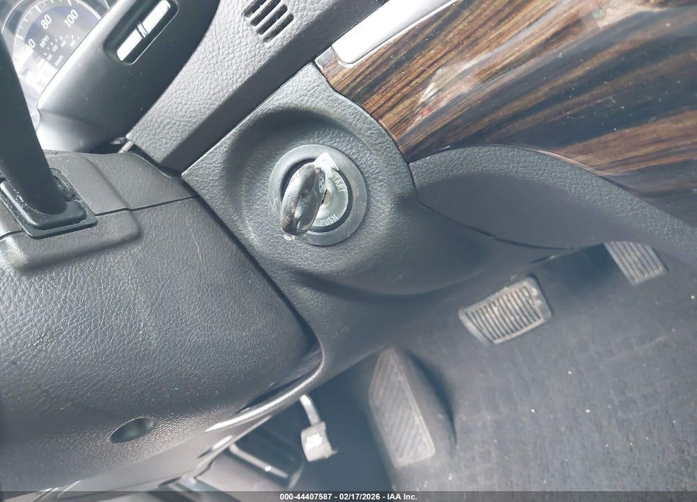 2011 HYUNDAI SANTA FE LIMITED V6 VIN: 5XYZKDAG8BG034429