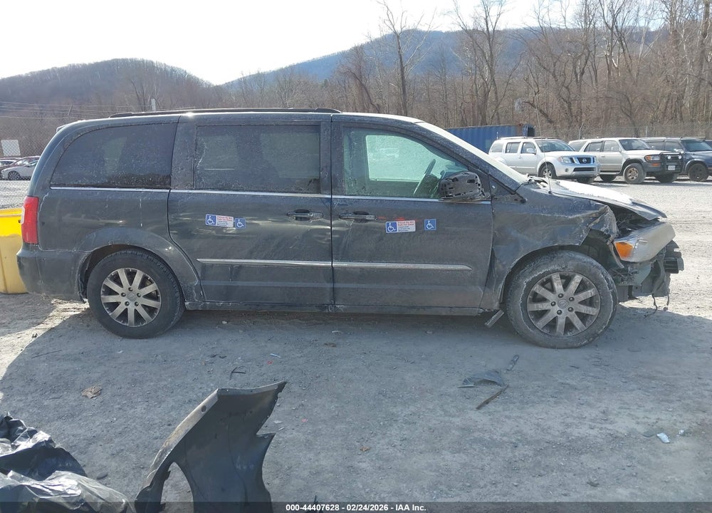 2013 CHRYSLER TOWN & COUNTRY TOURING VIN: 2C4RC1BG5DR631577