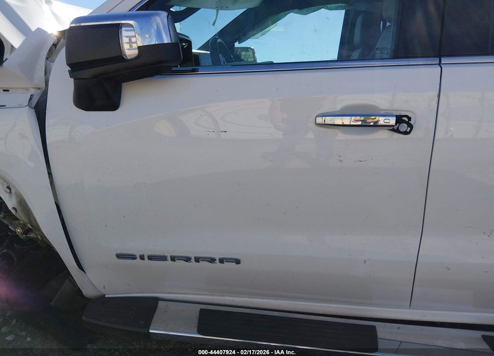 2023 GMC SIERRA 1500 4WD  SHORT BOX SLT VIN: 3GTUUDED3PG330424