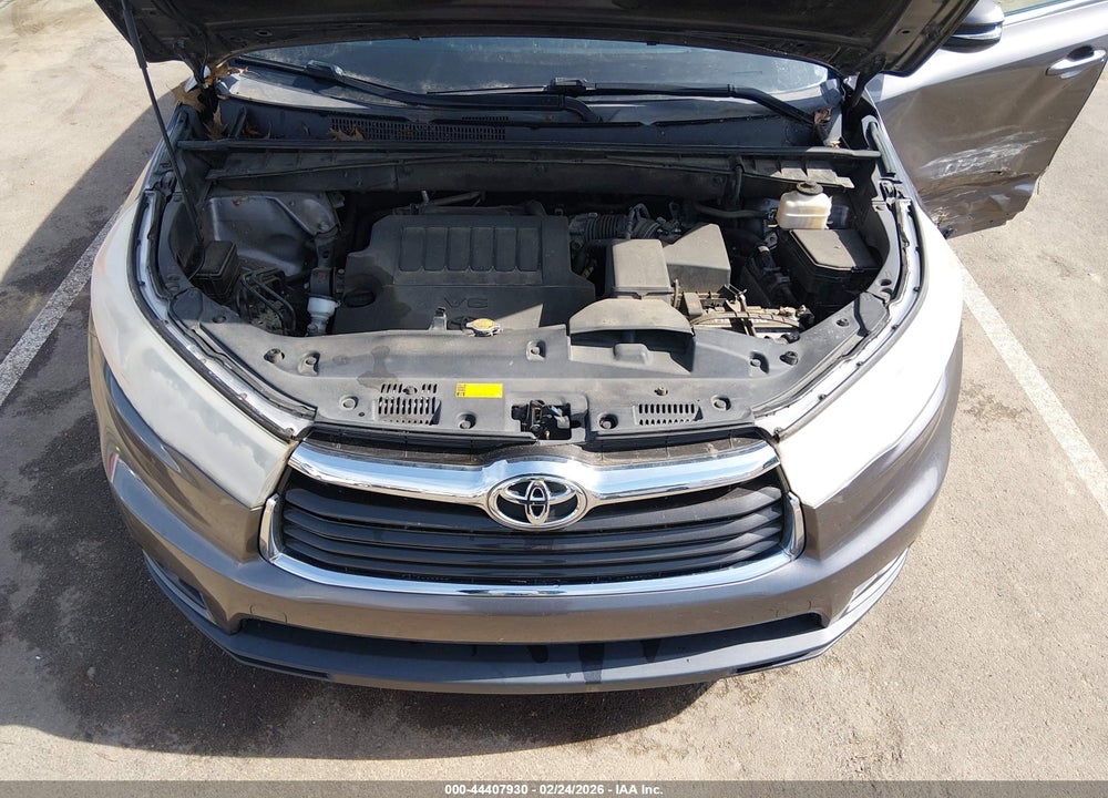 2014 TOYOTA HIGHLANDER LE PLUS V6 VIN: 5TDZKRFH7ES030412