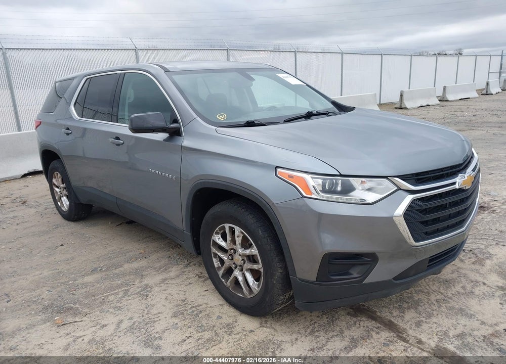 2019 CHEVROLET TRAVERSE LS VIN: 1GNEVFKW0KJ227527