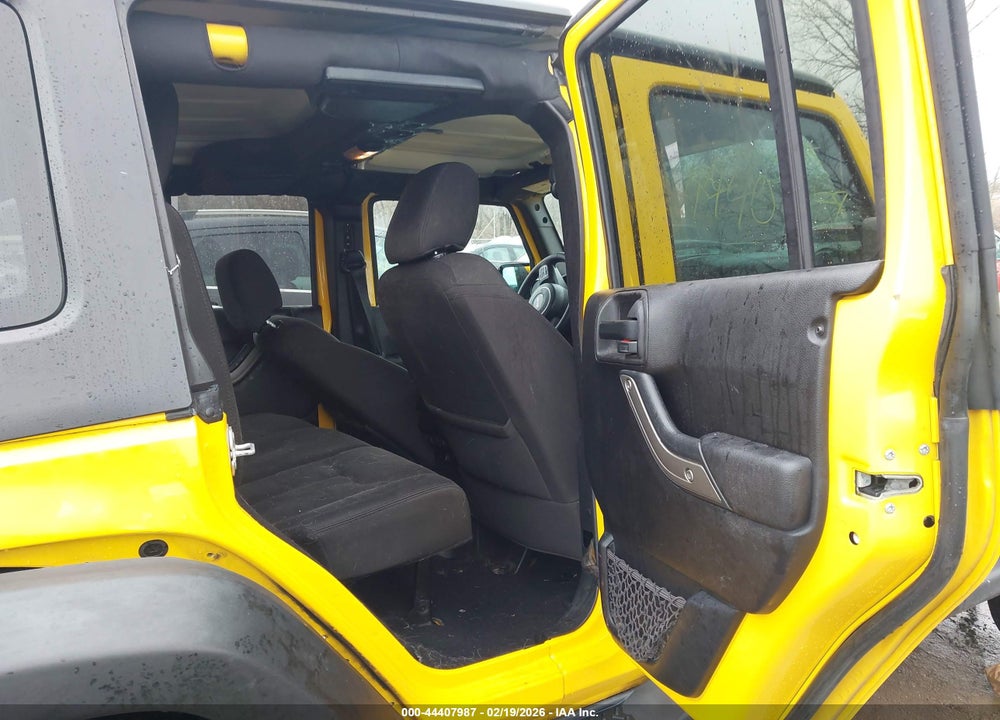 2015 JEEP WRANGLER UNLIMITED SPORT VIN: 1C4BJWDG0FL612044