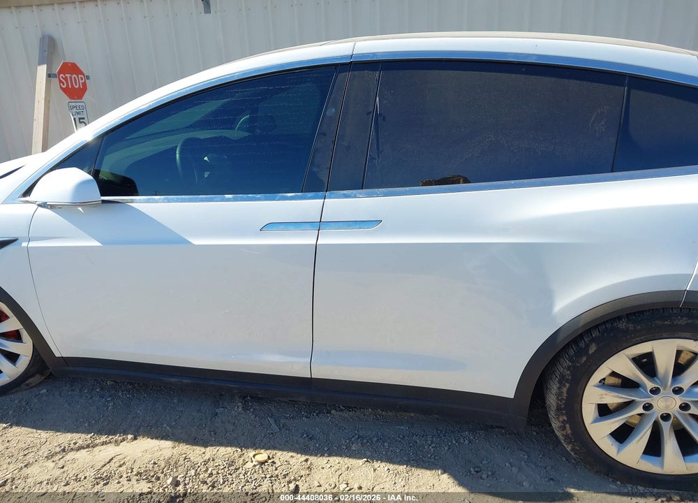 2017 TESLA MODEL X P100D VIN: 5YJXCBE49HF051720