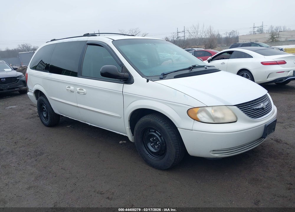 2002 CHRYSLER TOWN & COUNTRY LX VIN: 2C8GP44362R689474