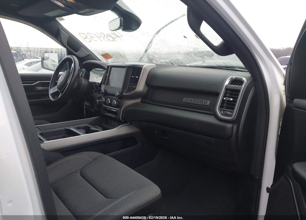 2024 RAM 1500 BIG HORN  4X4 5'7 BOX VIN: 1C6RRFFG2RN111094