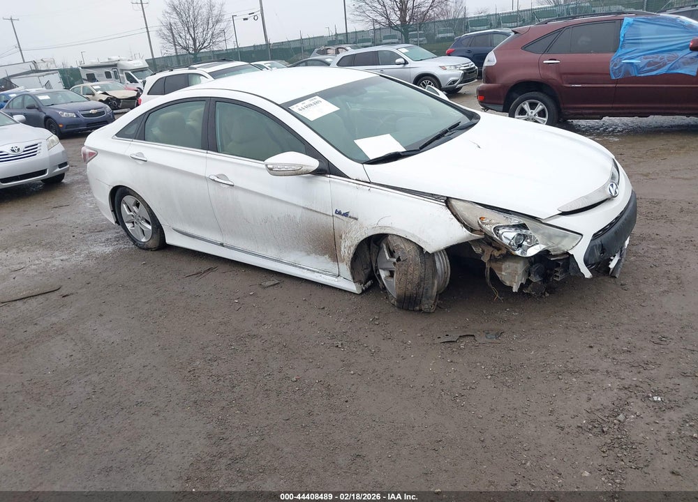 2011 HYUNDAI SONATA HYBRID VIN: KMHEC4A4XBA007486