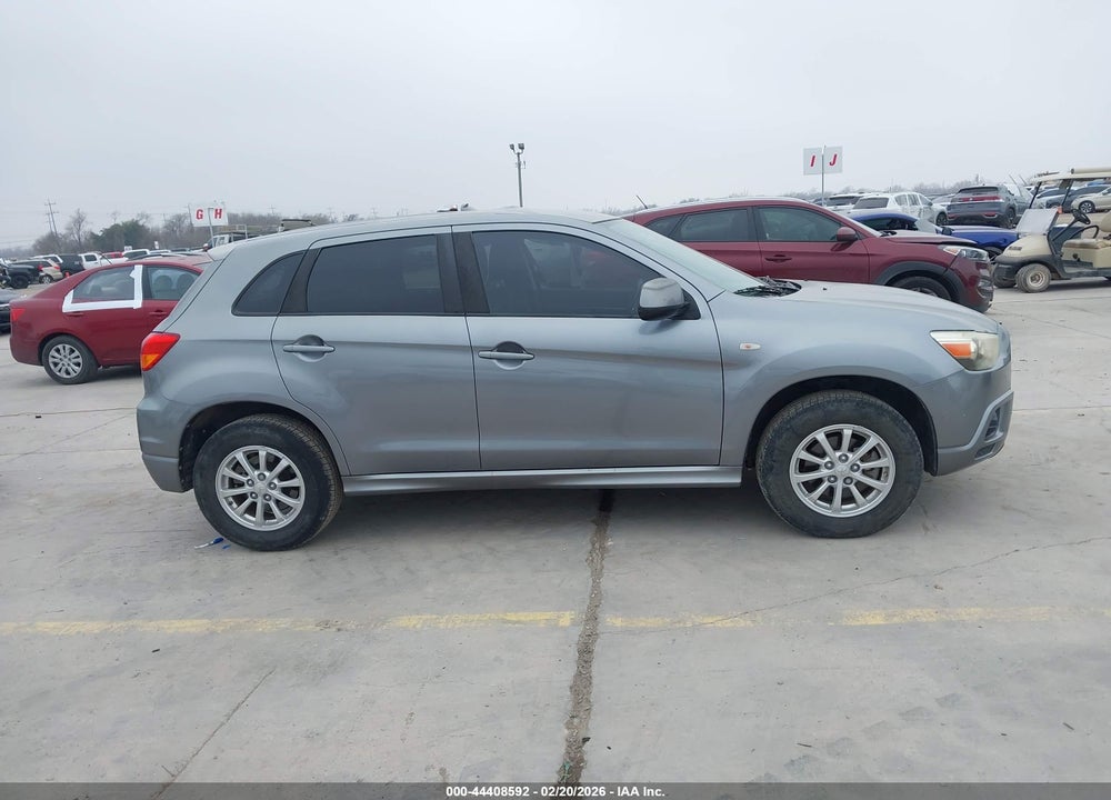 2011 MITSUBISHI OUTLANDER SPORT ES VIN: JA4AP3AU7BZ014604