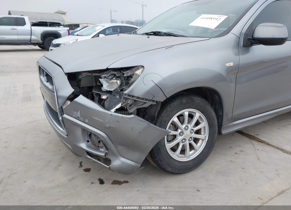2011 MITSUBISHI OUTLANDER SPORT ES VIN: JA4AP3AU7BZ014604