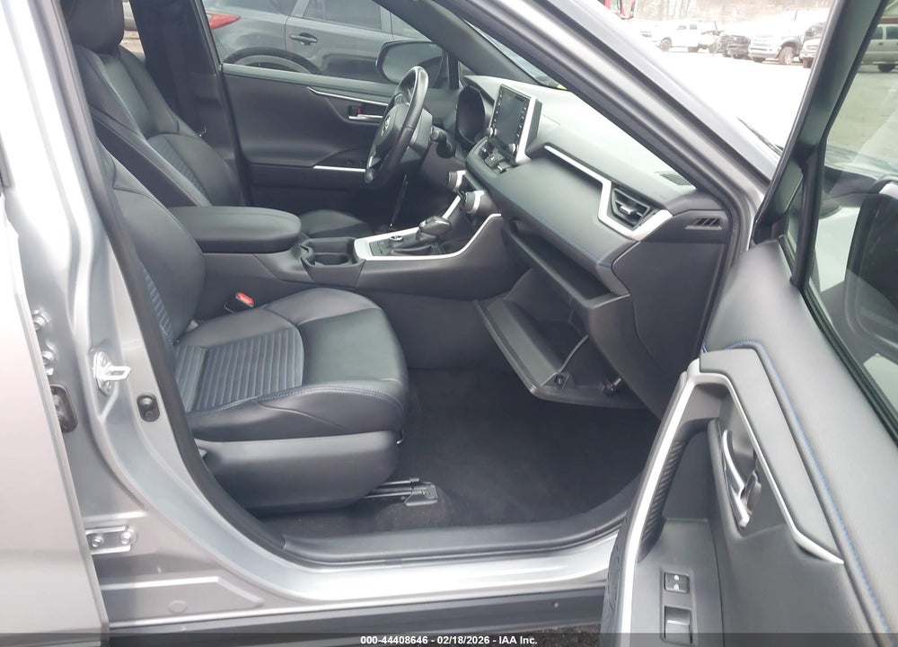 2019 TOYOTA RAV4 HYBRID XSE VIN: 2T3EWRFV0KW045689